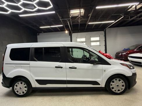 Used 2022 Ford Transit Connect XL image 7