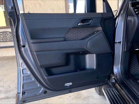 Used 2024 Lexus GX 550 image 22