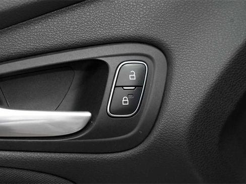 Used 2016 Ford Focus ST image 17