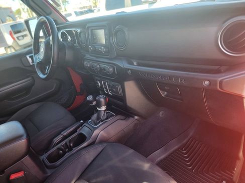 Used 2019 Jeep Wrangler Sport image 22