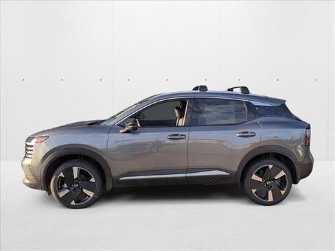 New 2026 Nissan Kicks SR image 5