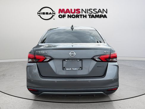 Used 2020 Nissan Versa SV FWD image 9