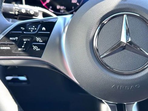 New 2026 Mercedes-Benz GLC 300 4MATIC image 18