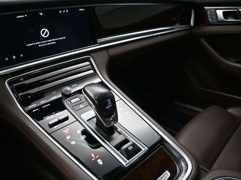 Used 2017 Porsche Panamera 4S AWD/4WD image 4