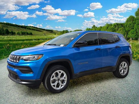 Certified 2025 Jeep Compass Sport AWD/4WD image 2
