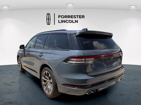 New 2026 Lincoln Aviator AWD image 5
