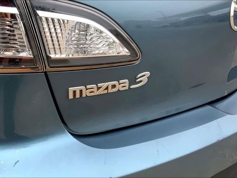 Used 2011 MAZDA MAZDA3 i Touring image 31