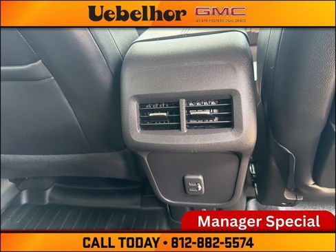 Used 2021 GMC Terrain SLT AWD/4WD image 7