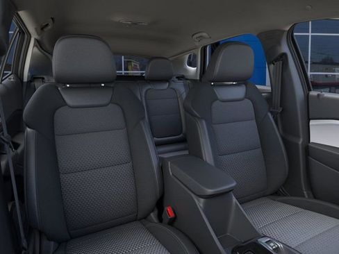 New 2026 Chevrolet Trax LT w/ LT Convenience Package FWD image 16