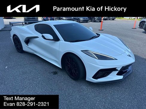 Used 2024 Chevrolet Corvette Stingray Preferred Cpe w/ 2LT RWD image 3