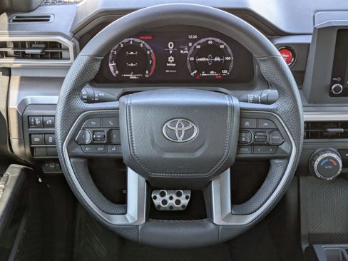 Used 2025 Toyota Tacoma TRD Sport image 20