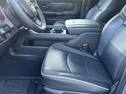 Certified 2025 RAM 3500 Limited AWD/4WD image 14
