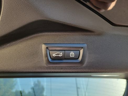 Used 2020 BMW X5 sDrive40i w/ Convenience Package image 23