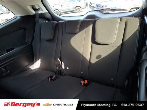 Used 2023 Subaru Ascent Premium AWD/4WD image 12