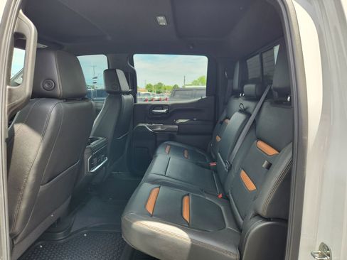 Used 2022 GMC Sierra 1500 AT4 w/ AT4 Preferred Package AWD/4WD image 15