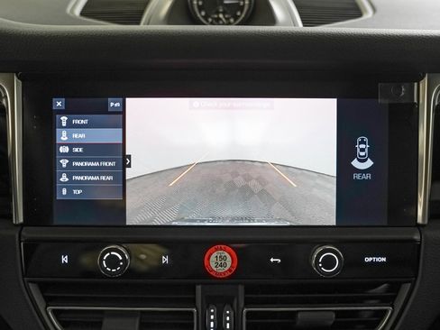 Certified 2025 Porsche Macan S image 24