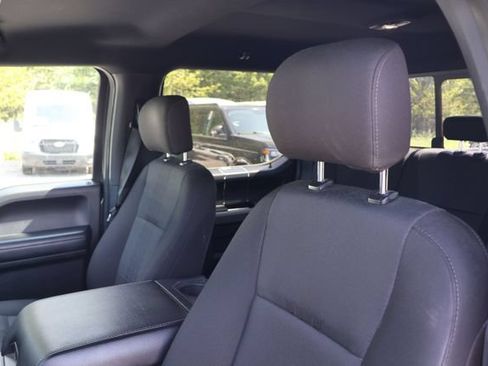 Used 2020 Ford F150 XLT w/ Equipment Group 302A Luxury AWD/4WD image 11