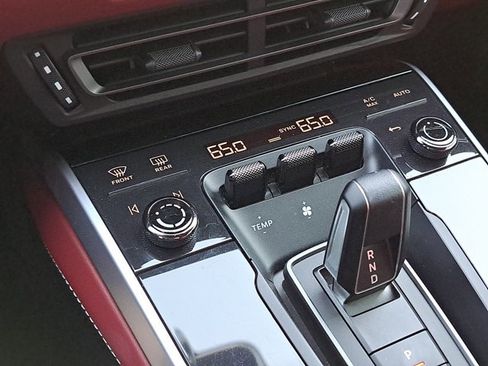 Used 2022 Porsche 911 Turbo S image 29