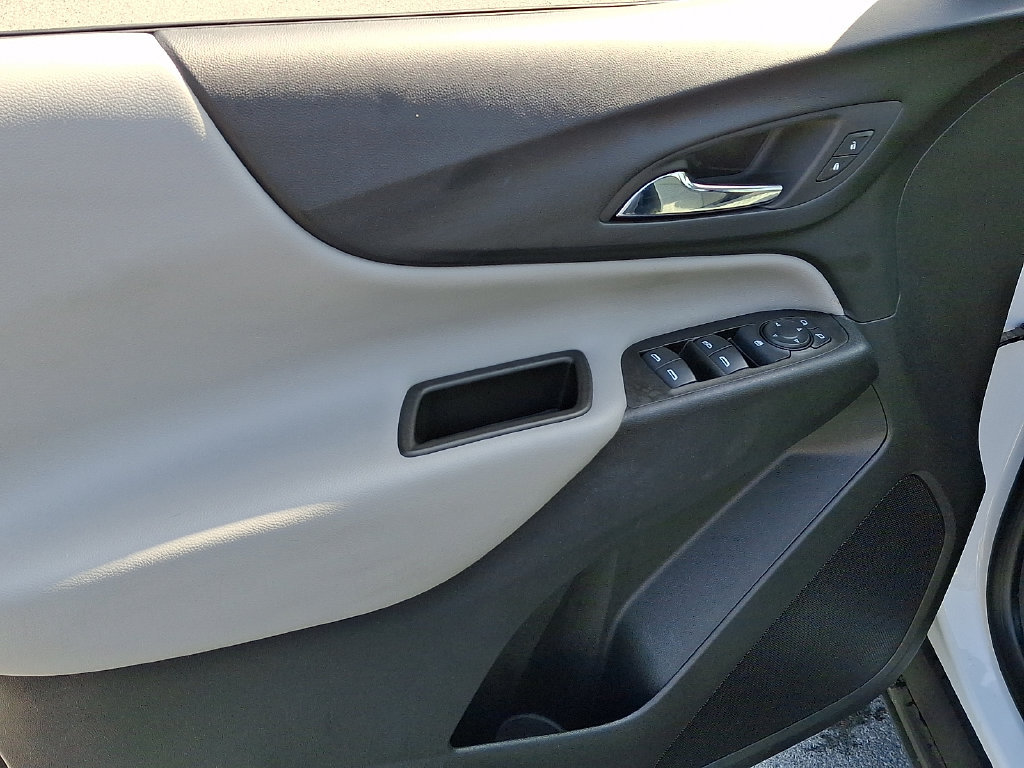 Used 2023 Chevrolet Equinox LS w/ LPO, Floor Liner Package AWD/4WD image 15