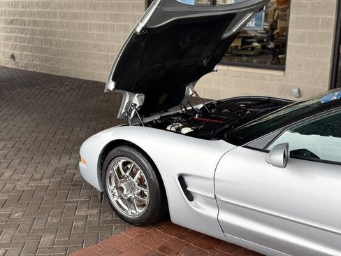 Used 1998 Chevrolet Corvette Coupe image 49