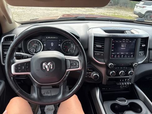 Used 2019 RAM 1500 Big Horn AWD/4WD image 10