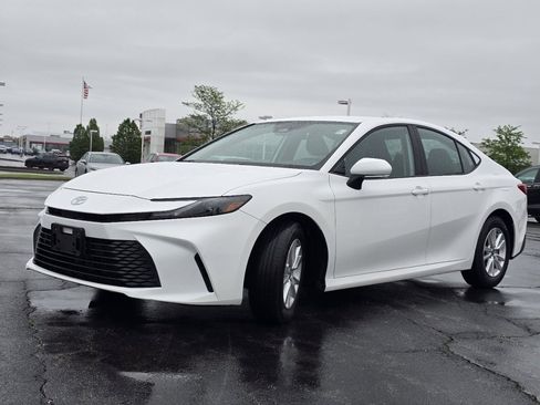 Certified 2025 Toyota Camry LE FWD image 11