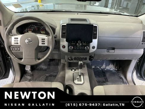 Used 2020 Nissan Frontier SV AWD/4WD image 10