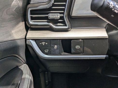 Certified 2024 Kia Sportage X-Line w/ X-Line Premium Package AWD/4WD image 31