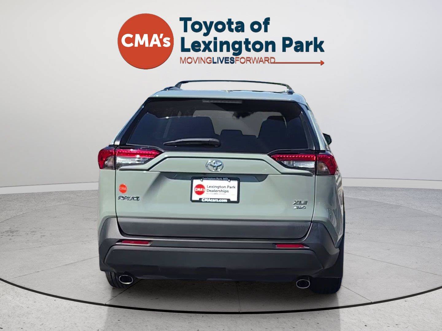 Used 2023 Toyota RAV4 XLE w/ Convenience Package AWD/4WD image 4