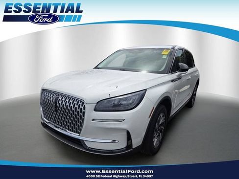 Used 2023 Lincoln Corsair FWD image 1