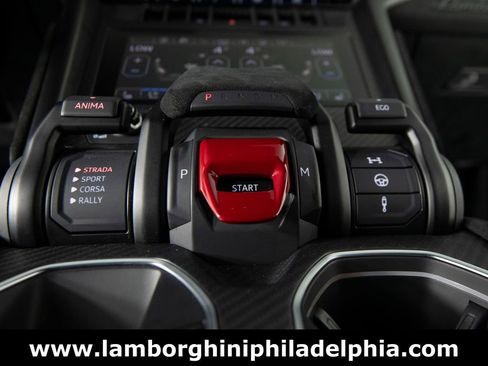 Used 2023 Lamborghini Urus Performante AWD/4WD image 30