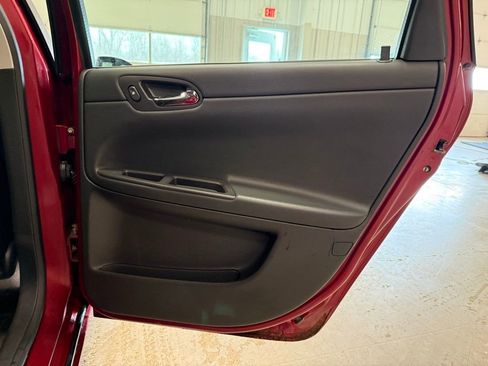 Used 2008 Chevrolet Impala LT w/ Luxury Edition Package image 28