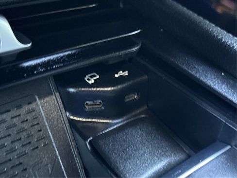 Used 2020 Mercedes-Benz GLS 580 4MATIC image 45