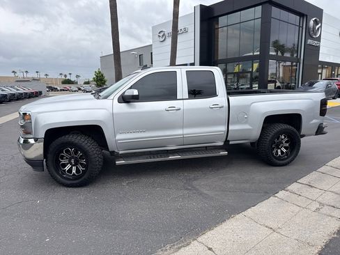 Used 2018 Chevrolet Silverado 1500 LT image 26