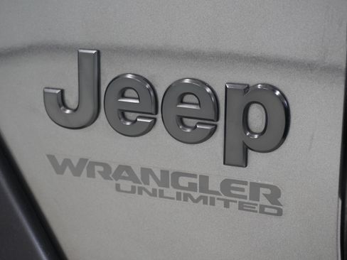 Used 2020 Jeep Wrangler Unlimited Sport AWD/4WD image 10