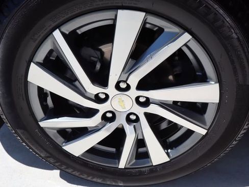 Used 2022 Chevrolet Equinox LT FWD image 40