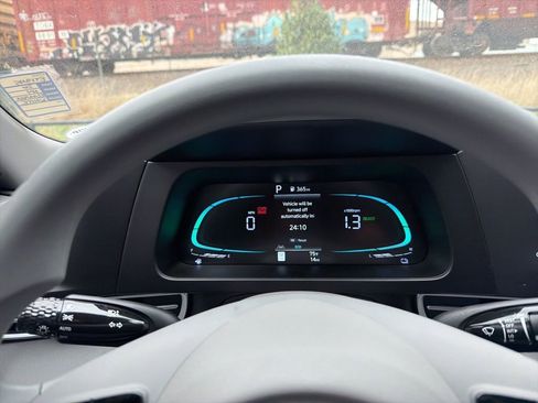 New 2026 Hyundai Elantra Hybrid FWD image 32