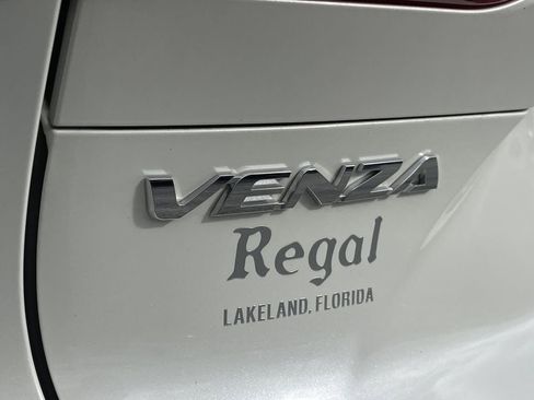 Used 2021 Toyota Venza XLE w/ Softex Package image 9