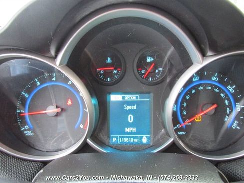 Used 2016 Chevrolet Cruze LT FWD image 18