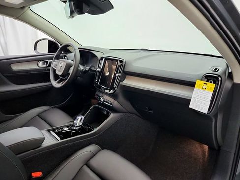 New 2026 Volvo XC40 B5 Plus w/ Protection Package Premier AWD/4WD image 17