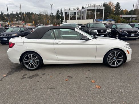 Used 2015 BMW 228i xDrive Convertible image 4