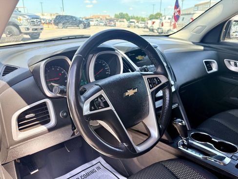 Used 2017 Chevrolet Equinox LT w/ Convenience Package FWD image 13