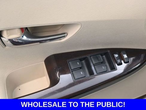 Used 2010 Toyota Venza image 12