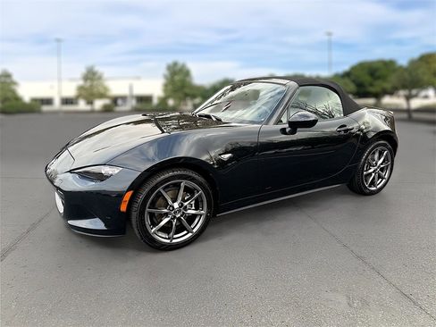 Used 2021 MAZDA MX-5 Miata Grand Touring image 26