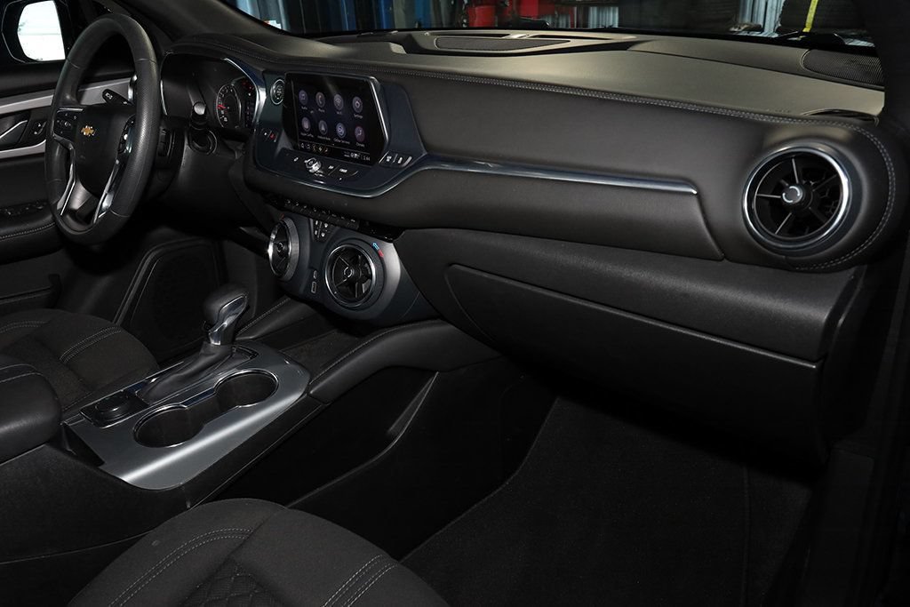 Used 2022 Chevrolet Blazer LT FWD image 21
