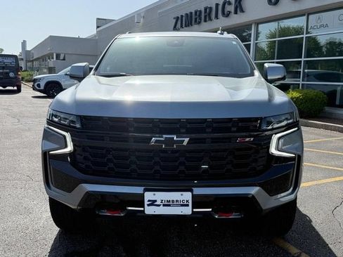 Used 2024 Chevrolet Suburban Z71 w/ Luxury Package AWD/4WD image 9