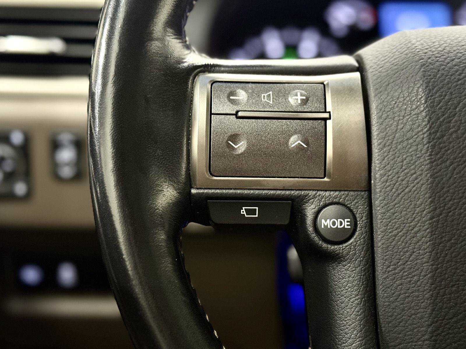 Used 2016 Lexus GX 460 Luxury AWD/4WD image 19
