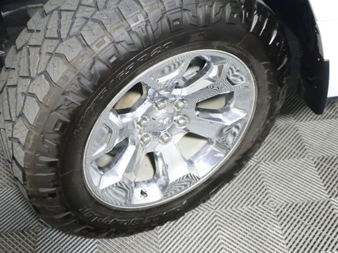 Used 2019 RAM 1500 Big Horn AWD/4WD image 20