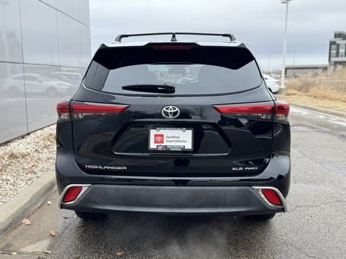 Certified 2023 Toyota Highlander XLE image 41