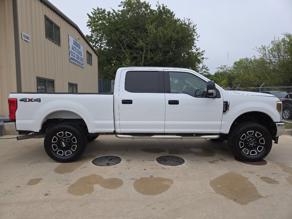 Used 2018 Ford F350 XLT AWD/4WD image 2